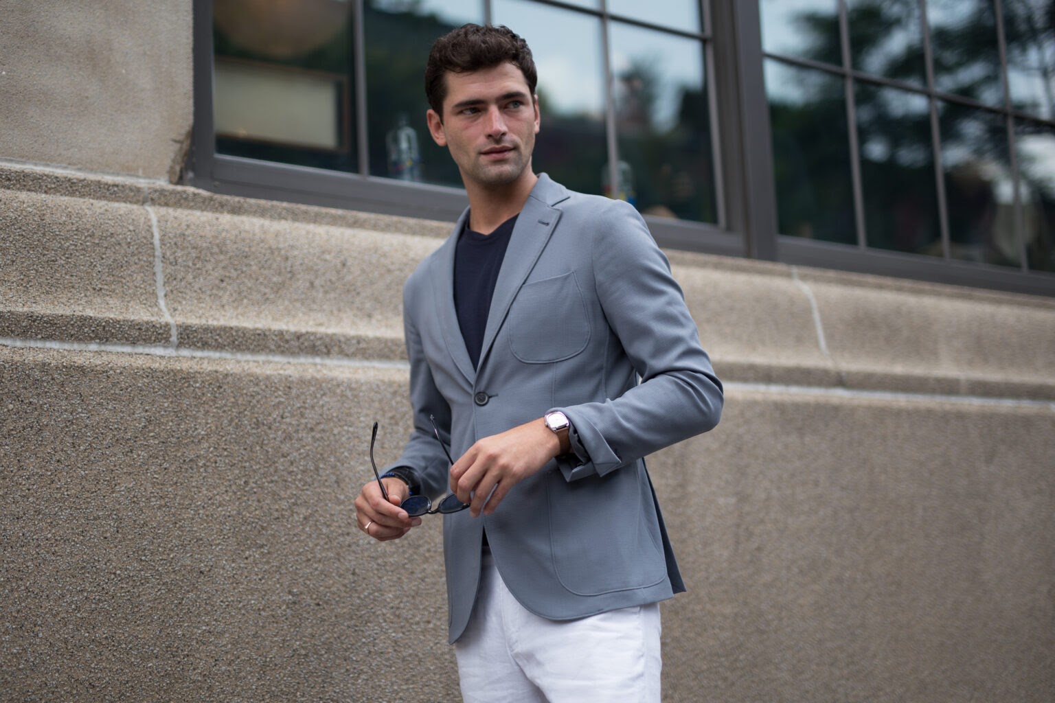 Le blazer gris pour homme - découvrez les looks pour chaque occasion -  Runway 