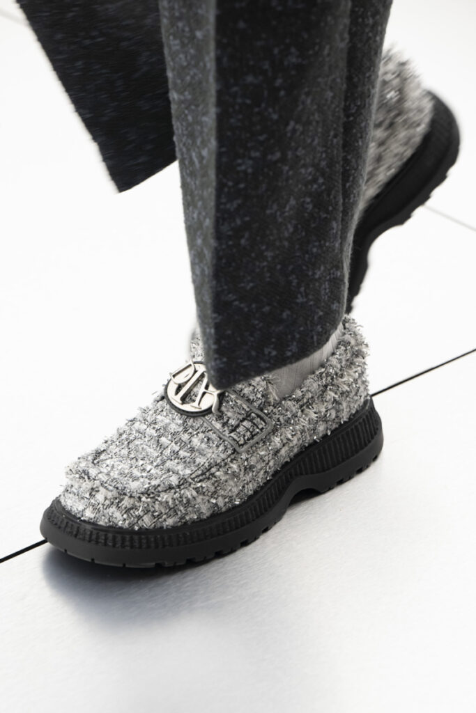 [Chaussures pour hommes printemps-été 2024] : les mocassins en tweed