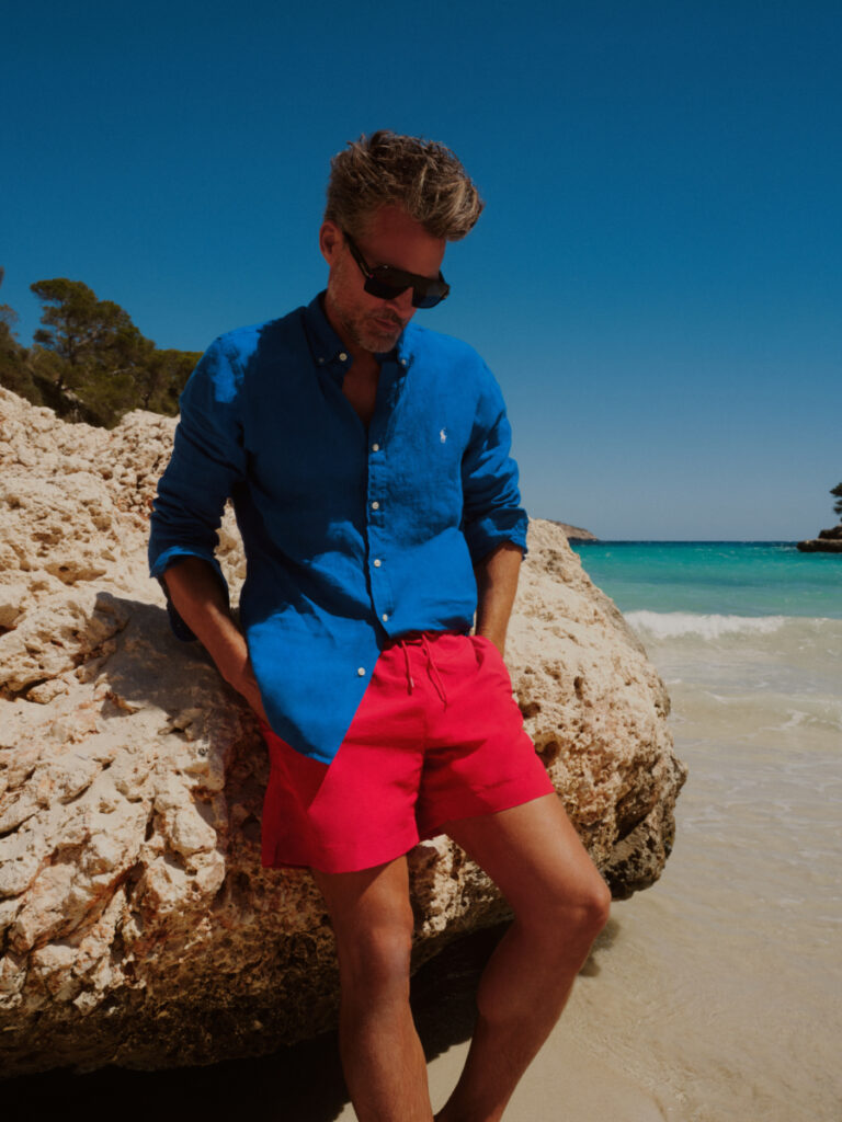 short rouge pour homme