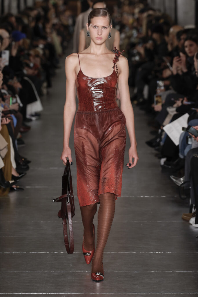 couleurs tendance de la saison automne-hiver 2024-2025 : marron